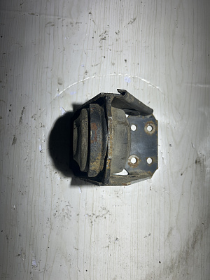 81.96020.0340 Подушка двигателя