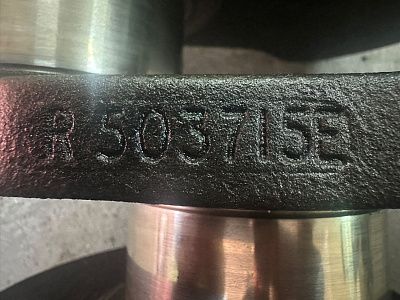 R503715E Коленвал для John Deere 4045 2003 б/у