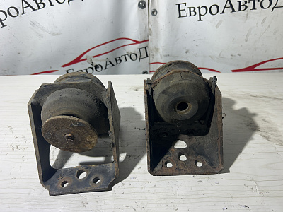 88962100004 Подушка двигателя